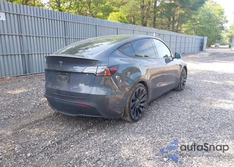 2022 Tesla Model Y Performance Dual Motor All-Wheel Drive from USA, damaged, VIN 7SAYGDEF9NF506523